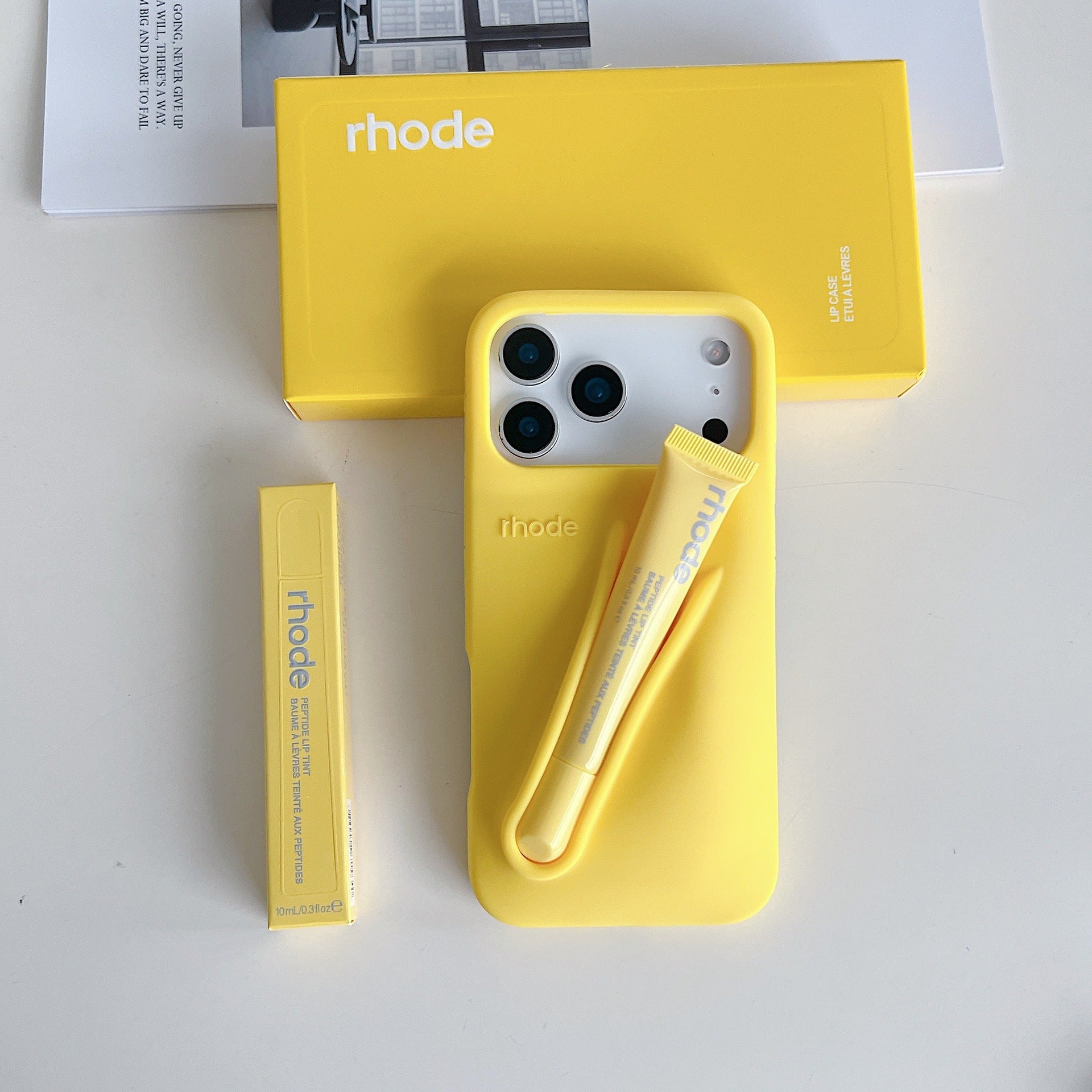 Silicone Phone Case with Lip Gloss for iPhone